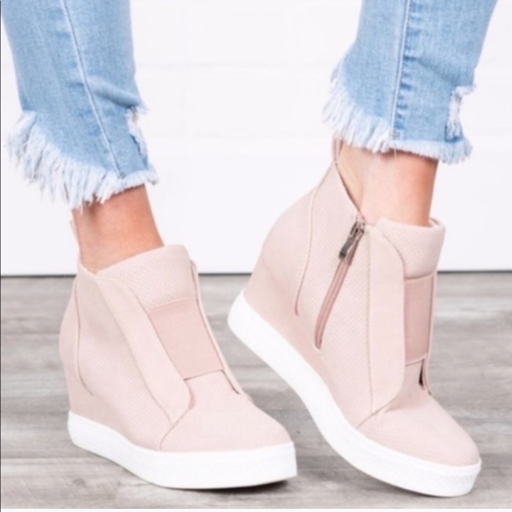 HP💥NIB Blush sneaker wedges vegan leather - Picture 2 of 8
